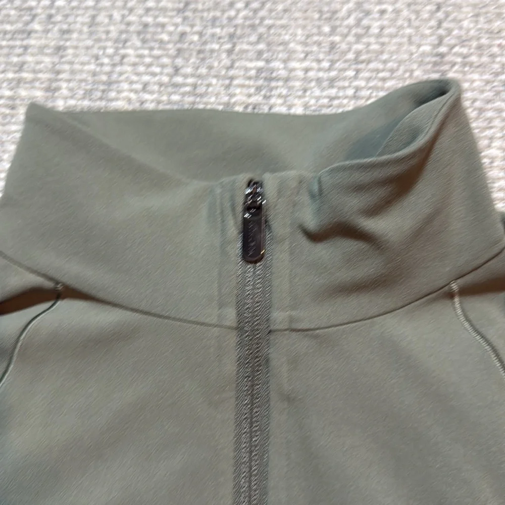 Athleta Moss Green cropped Salutation Jacket - Picture 4 of 7